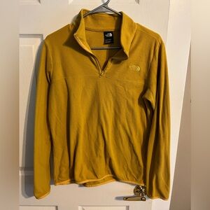Women Medium North Face quarter zip fleece jacket